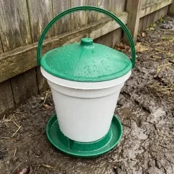 Abreuvoir seau à anse blanc et vert contenance 18 L*Olba Outlet