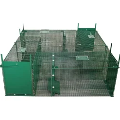 Boite à fauve 4 entrées 1,35m X 1,35m X 0,45 m* Sale