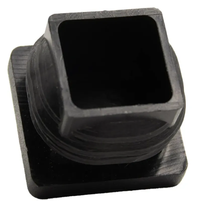 Bouchon rectangulaire 25x25x1/2 noir* Clearance