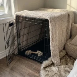 Cage métal grillagée avec plateau noir 122 x 75 x 82 cm* New