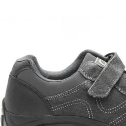 Chaussures à Scratch 