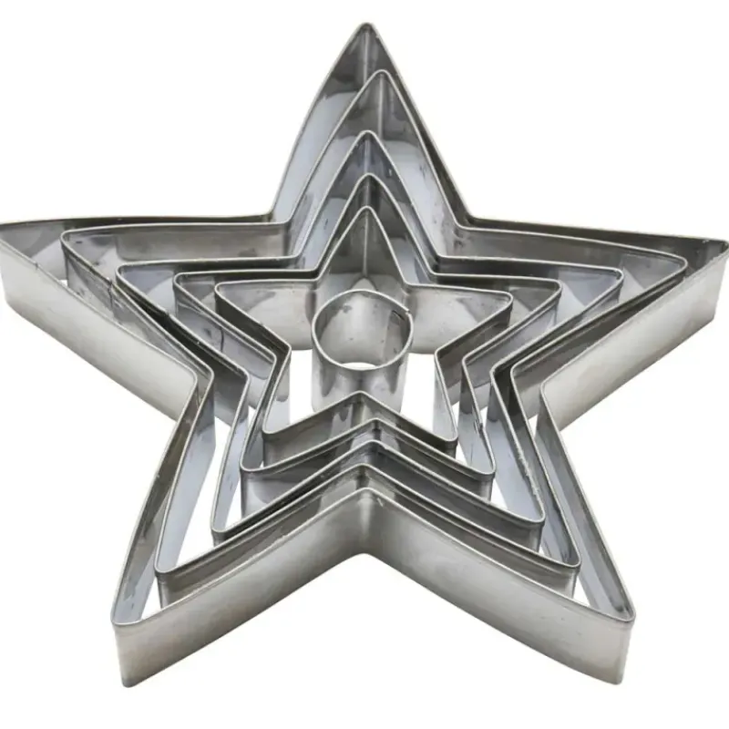 Kit 6 emporte-pièces étoiles Noël 3D inox 2-16cm H2,5cm*Pradel France Discount