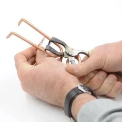 Pince pour placement tente piège à taupe* Hot