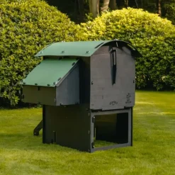 Poulailler surélevé en plastique recyclé 5 à 9 poules* Sale