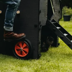 Roulettes pour poulailler surélevé 2 à 5 poules plastique recyclé* Best