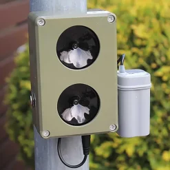 Répulsif électronique CHZ200 sur pied - Ultrasons anti-rongeurs et renards 2000m²* Best